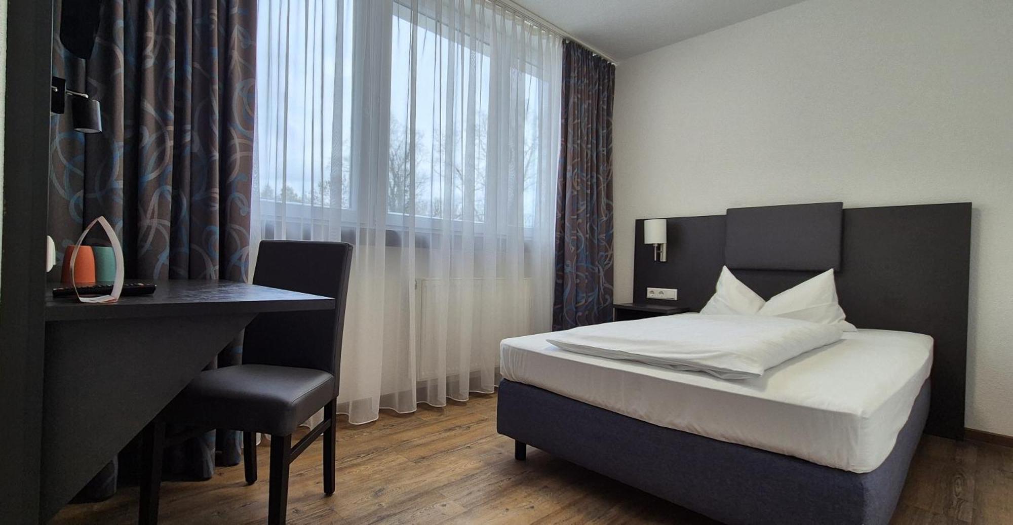 Melvi Hotel Гёппинген Экстерьер фото
